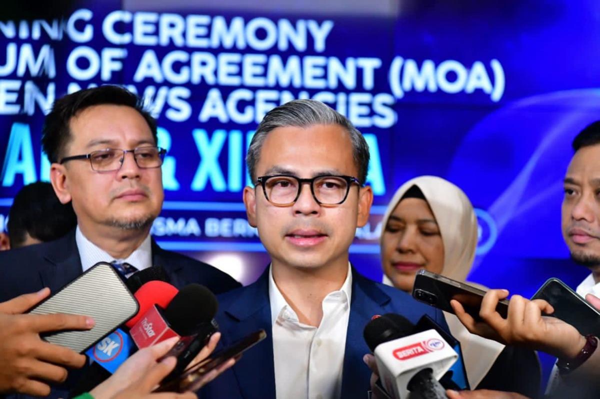 Fahmi shoots down claims of mandatory booster jabs for Malaysians as Covid cases rise